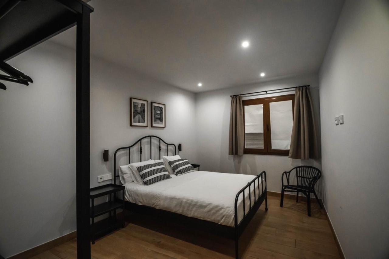 Cal Negret Rural Apartments Alos de Balaguer Экстерьер фото