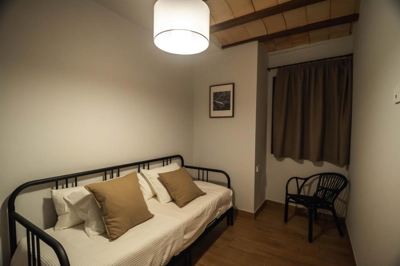 Cal Negret Rural Apartments Alos de Balaguer Экстерьер фото